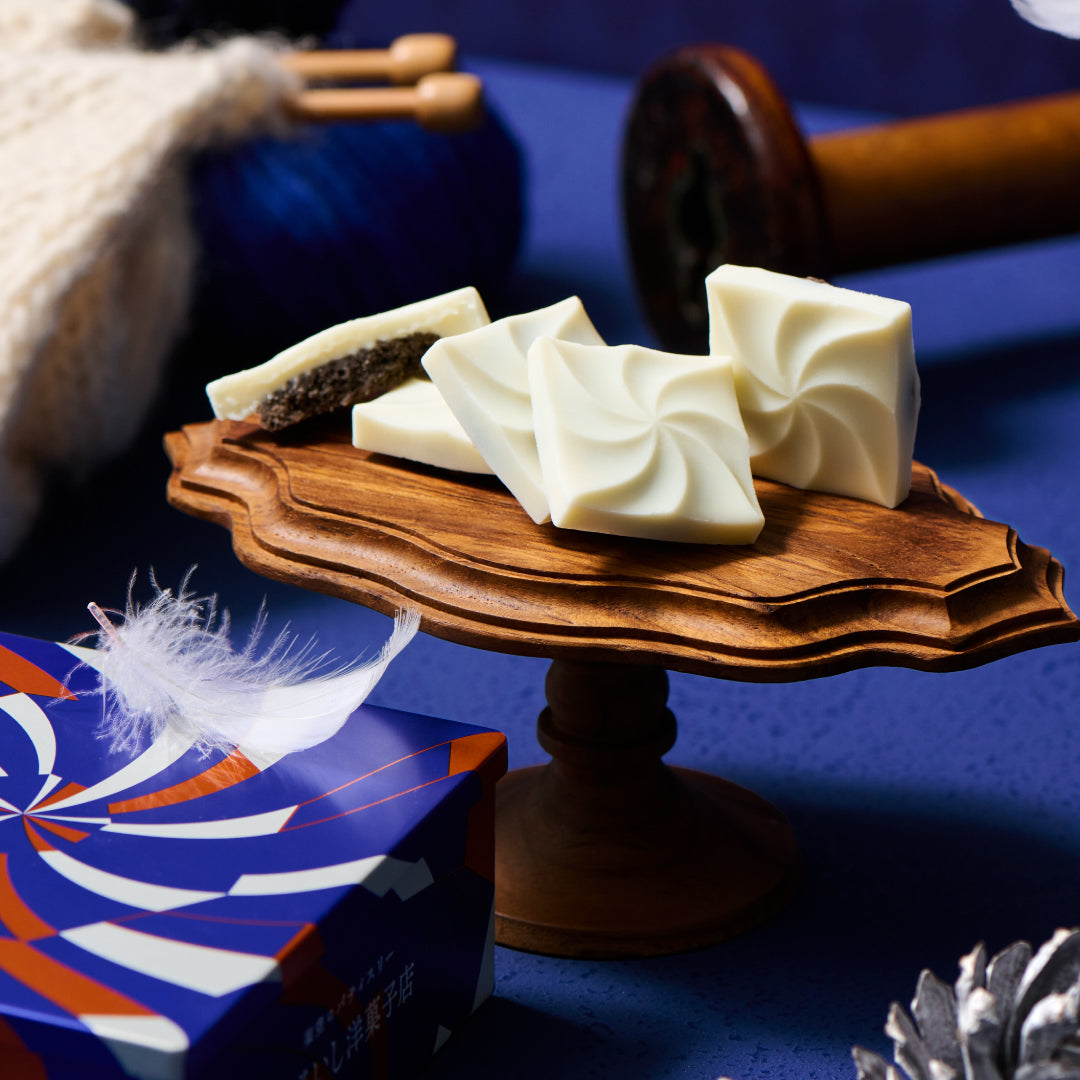 しろいし洋菓子店のショコラクッキー缶～雪降る街のちいさなおはなし～